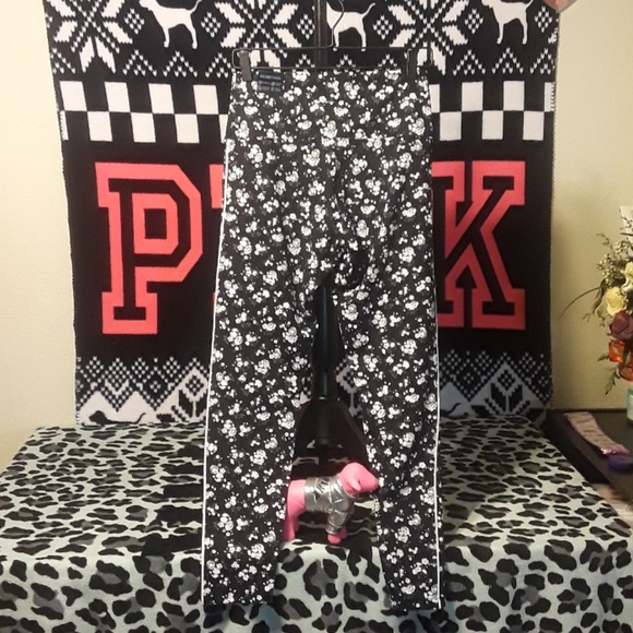 NWT Pink vs Ultimate Leggings - Picture 3 of 3